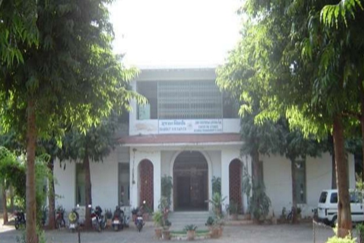 https://cache.careers360.mobi/media/colleges/social-media/media-gallery/740/2020/10/12/Campus View of Gujarat Vidyapith Ahmedabad_Campus-View.jpg